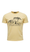T-shirt Infinity Class Cavalli in cotone giallo pastello con stampa grafica di un leone e logo sul petto